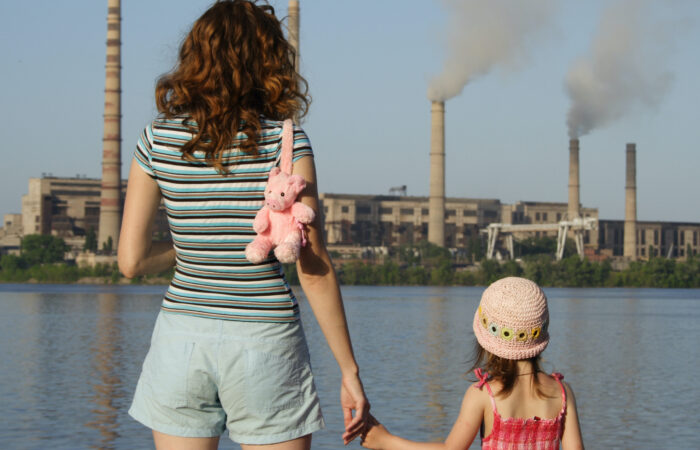 Pollution across the river