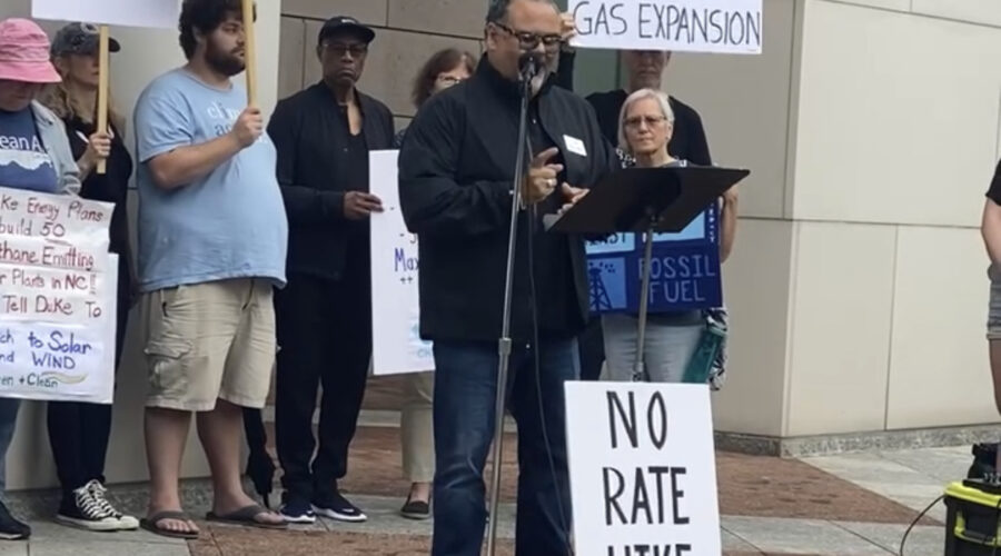 duke rate hike rally(3)