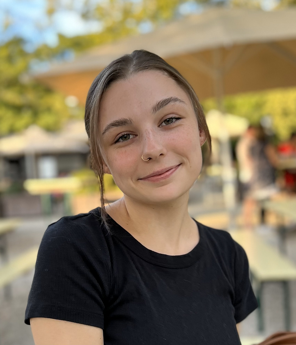 autumn picarsic headshot