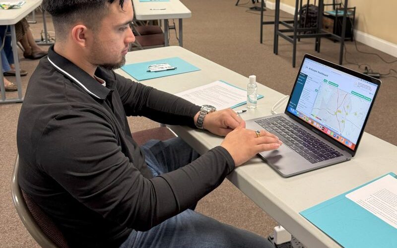 man using airkeeper dashboard